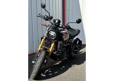 INDIAN FTR 1200 R CARBON